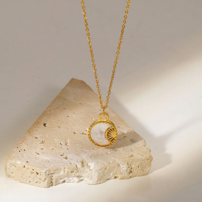 Round shell pendant necklace jewelry for women