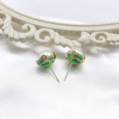 Pearl jewelry, fashionable and colorful earrings, high-end feeling for women